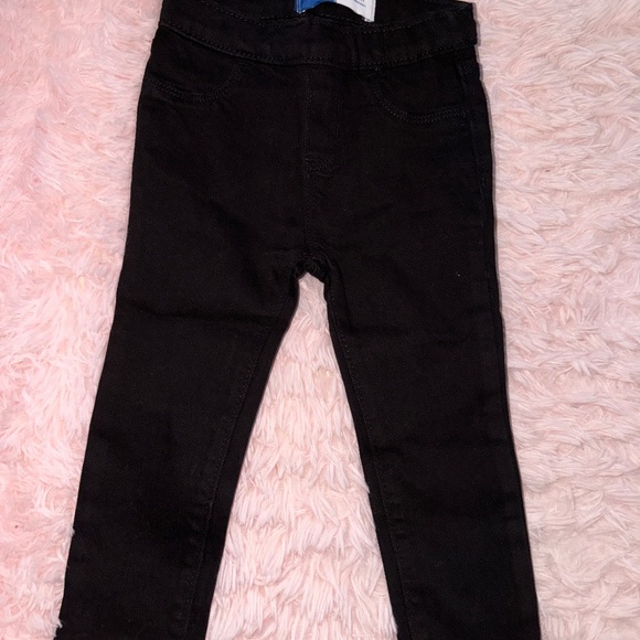 Toddler Pants Bundle (5) - Picture 2 of 16